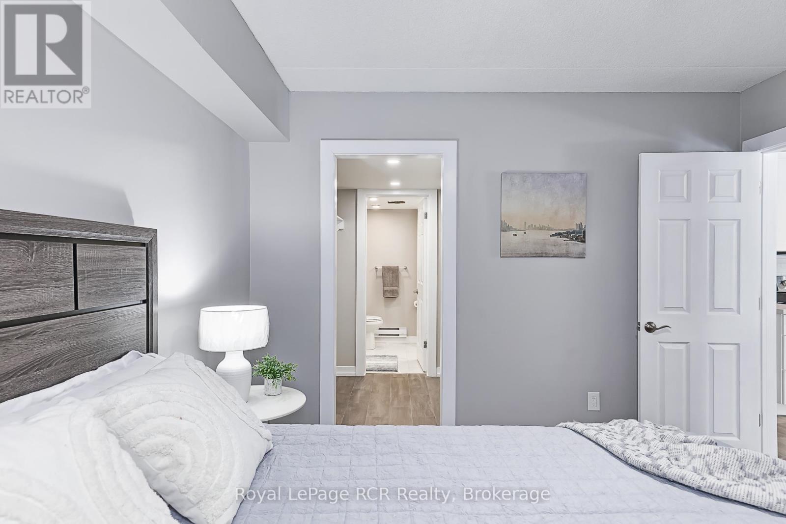 80 - 21 Dawson Drive, Collingwood, ON - Indoor Photo Showing Bedroom