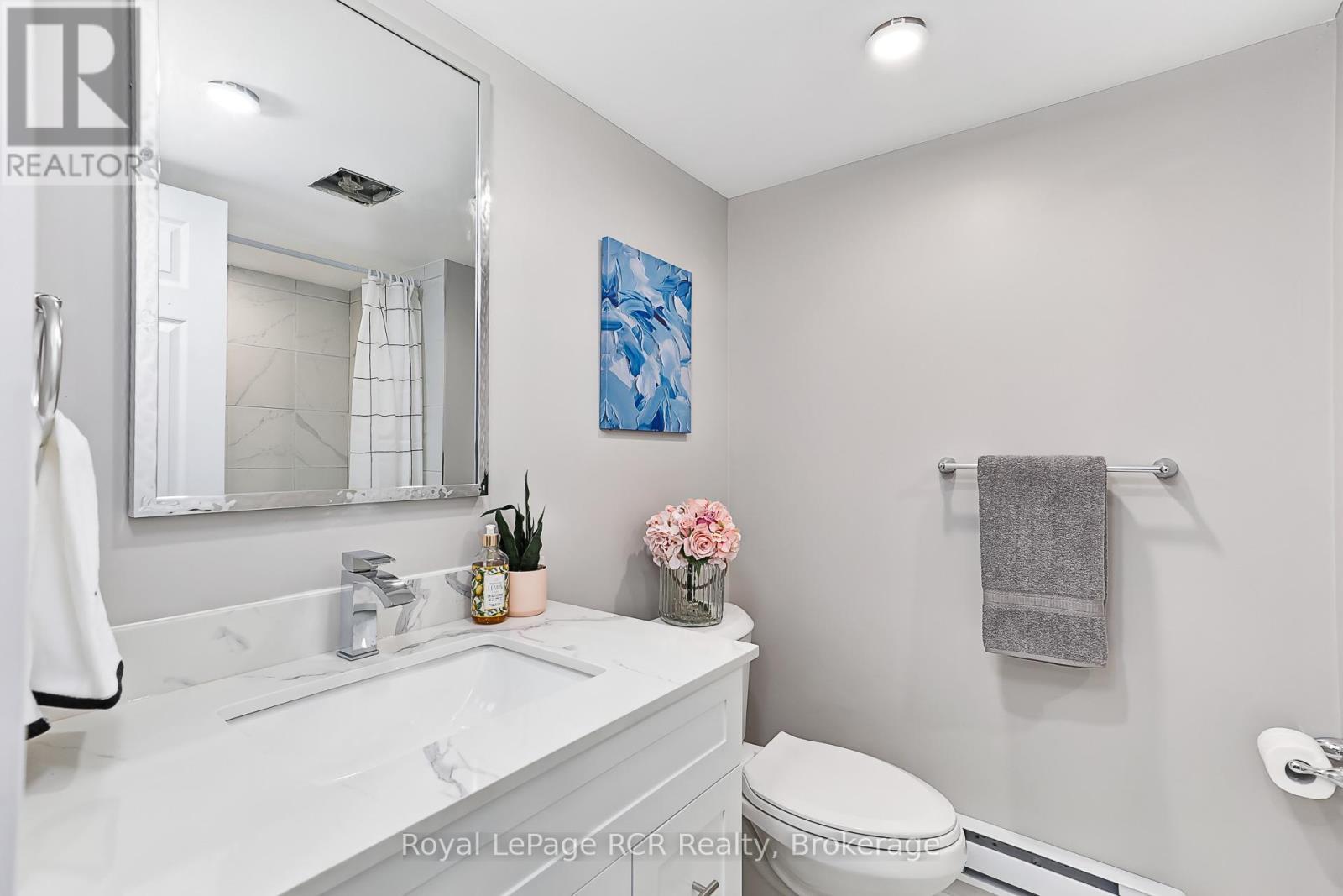 80 - 21 Dawson Drive, Collingwood, ON - Indoor Photo Showing Bathroom