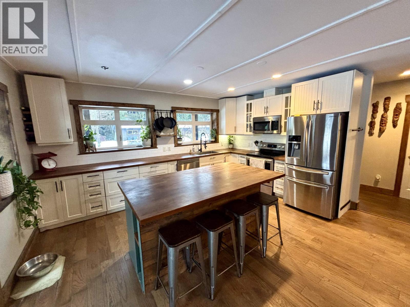 8 Drake Street, Kitimat, BC - Indoor Photo Showing Other Room