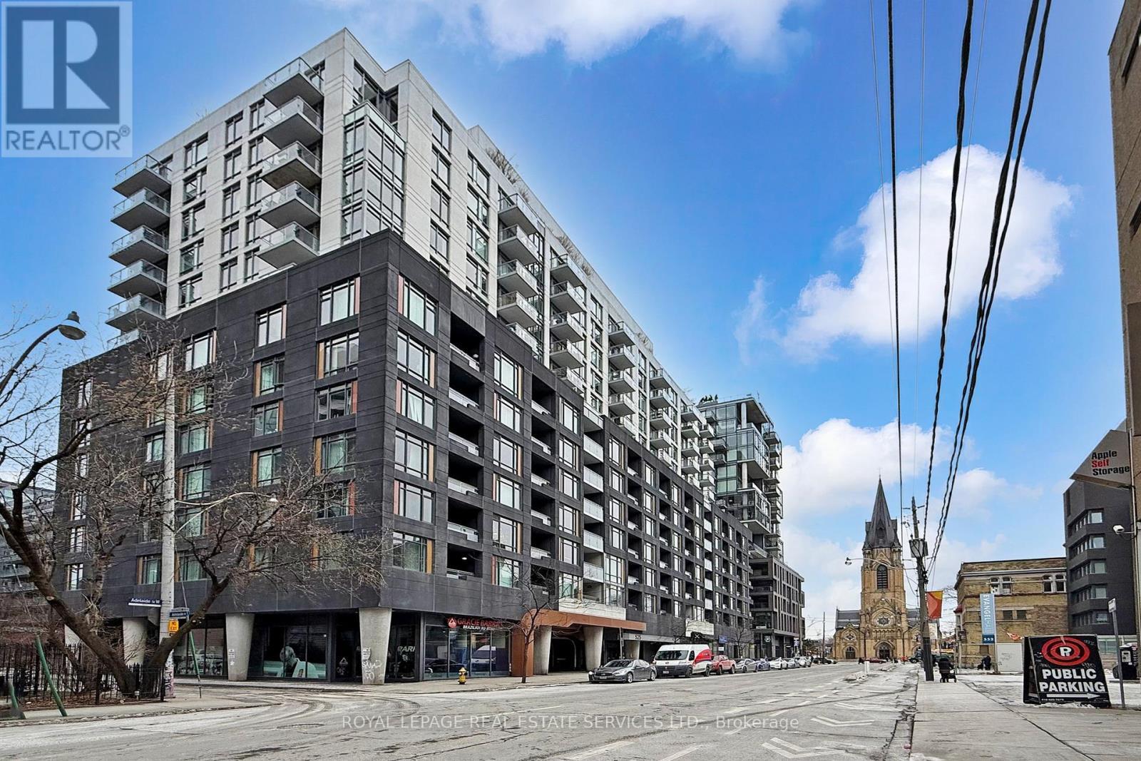 601 - 525 Adelaide Street W, Toronto, ON - Outdoor With Facade