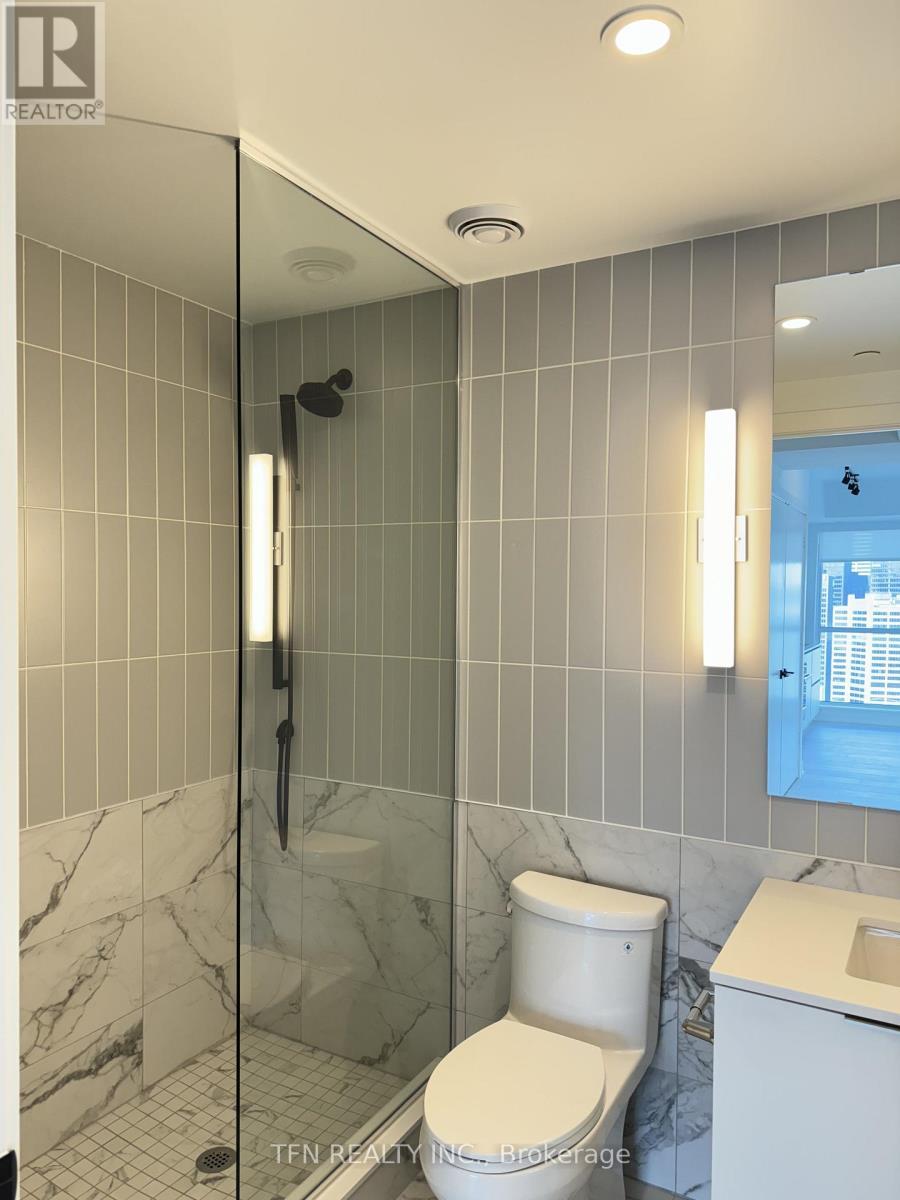 3707 - 327 King Street W, Toronto, ON - Indoor Photo Showing Bathroom