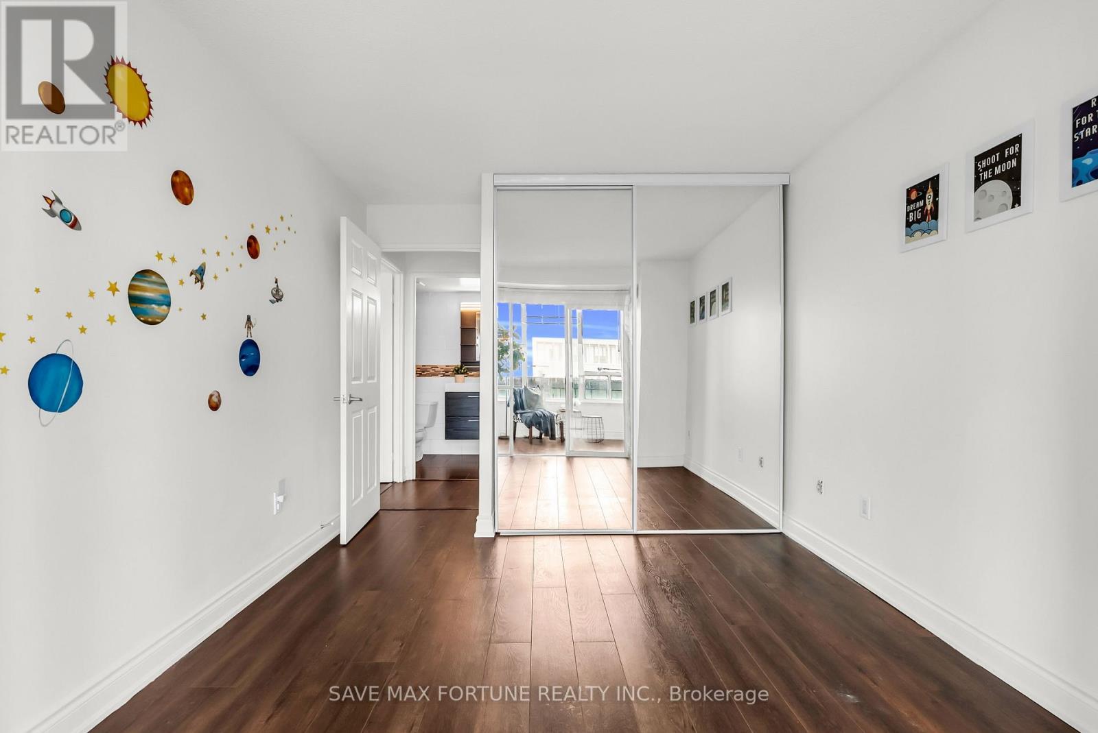 1006 - 330 Rathburn Road W, Mississauga, ON - Indoor Photo Showing Other Room