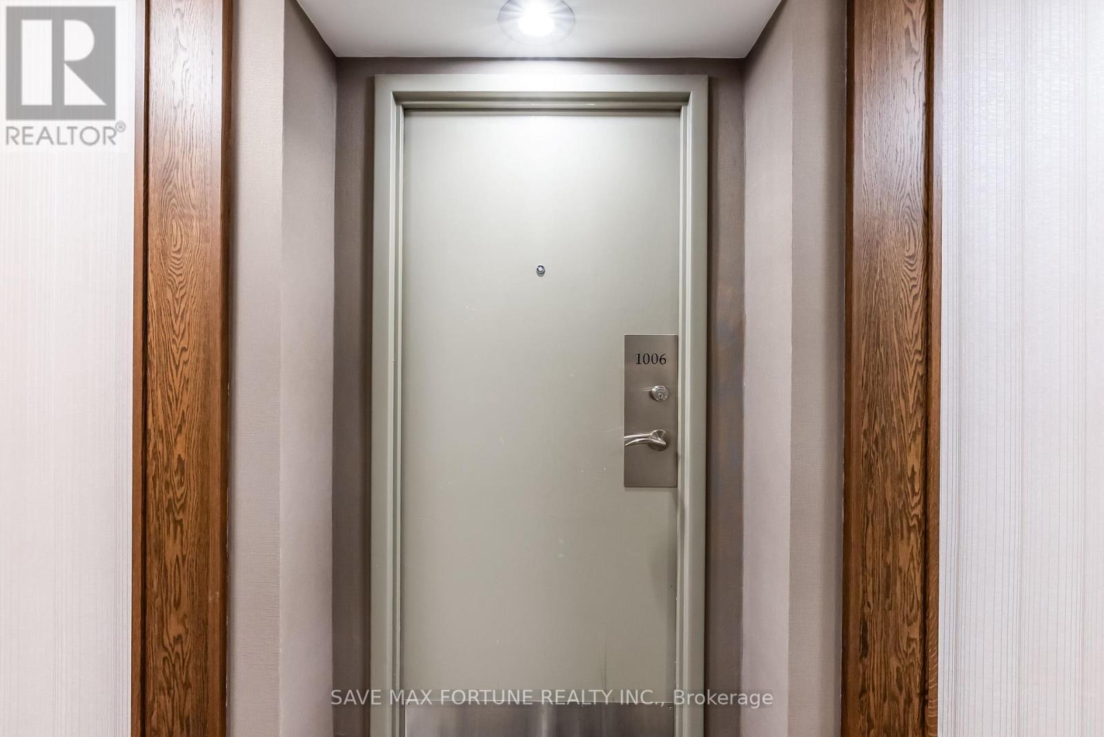 1006 - 330 Rathburn Road W, Mississauga, ON - Indoor