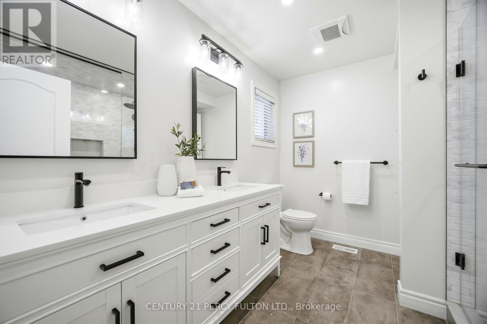5 Waldron Court, Ajax, ON - Indoor Photo Showing Bathroom