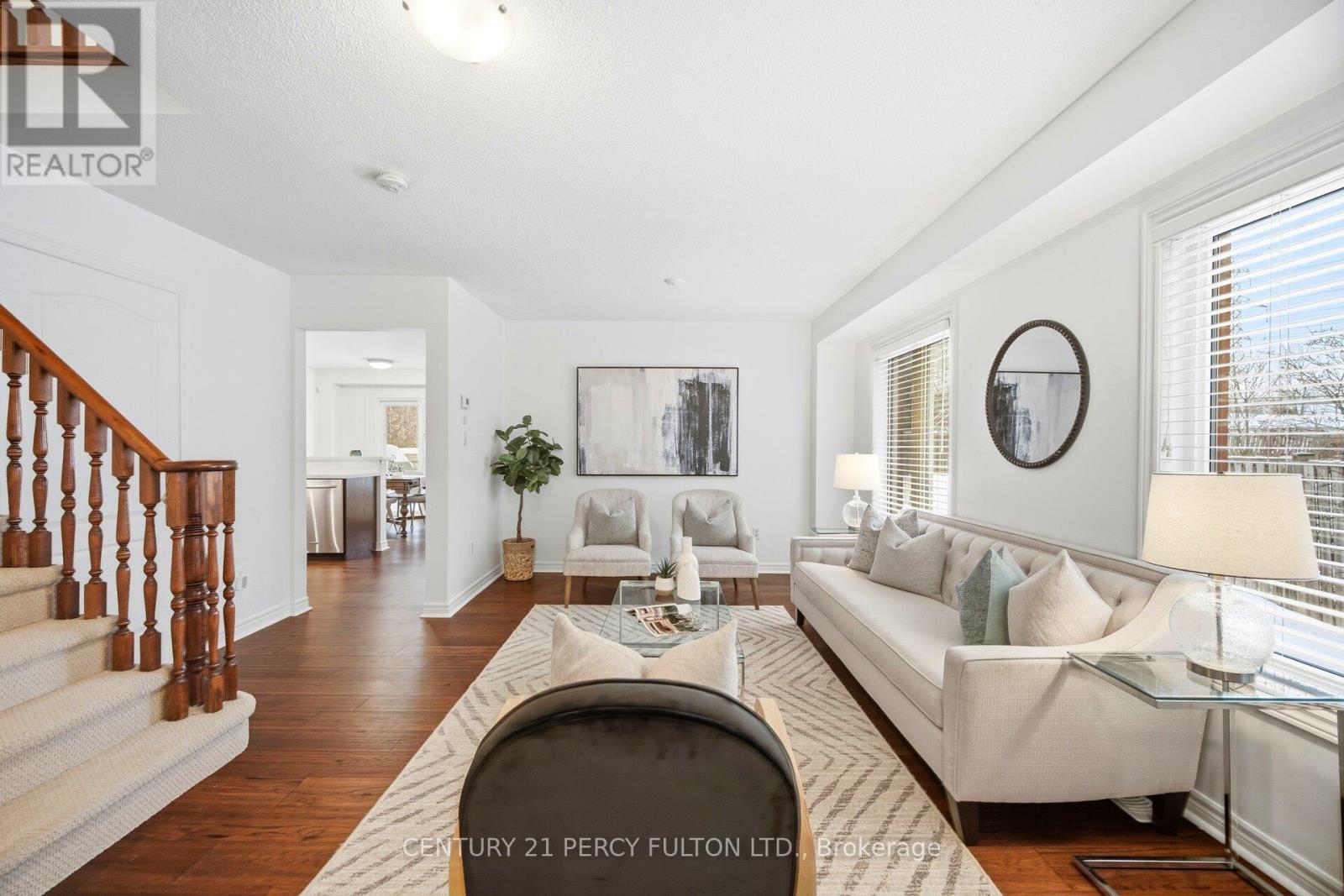 5 Waldron Court, Ajax, ON - Indoor Photo Showing Living Room