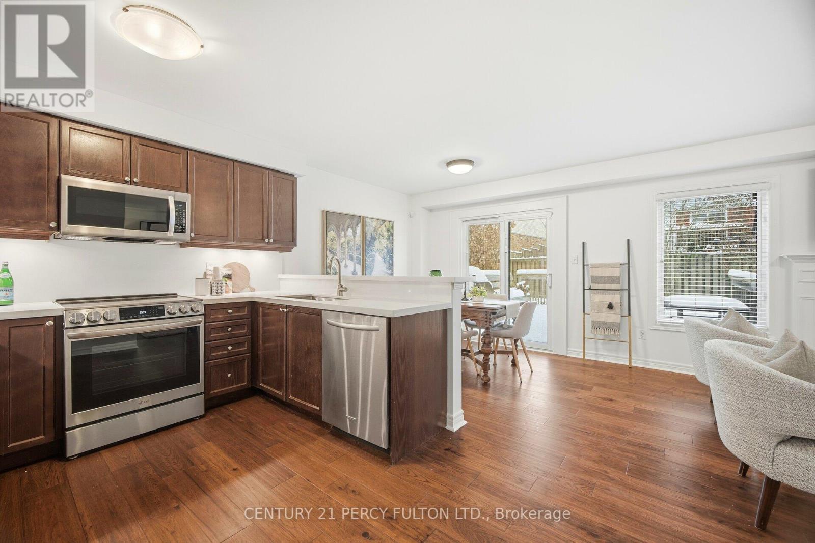 5 Waldron Court, Ajax, ON - Indoor Photo Showing Kitchen