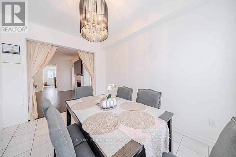3 Whitefish Street, Whitby, ON - Indoor Photo Showing Dining Room