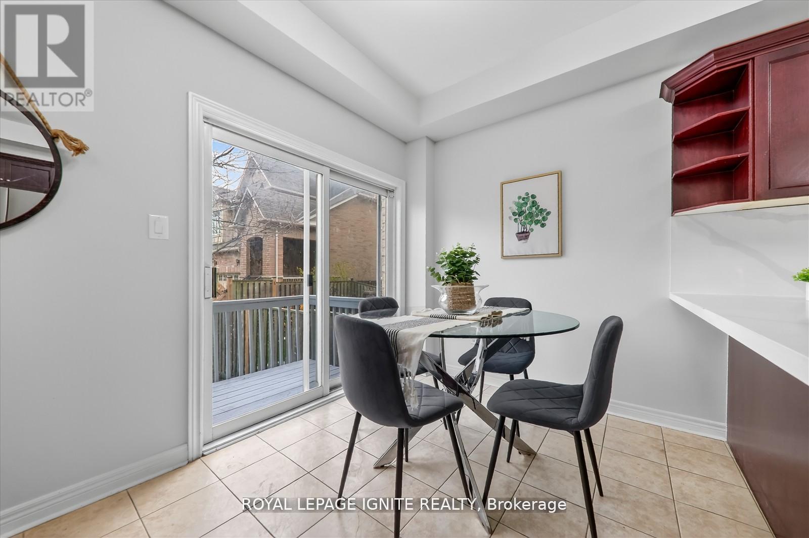Main - 163 Seasons Drive, Toronto, ON - Indoor Photo Showing Dining Room