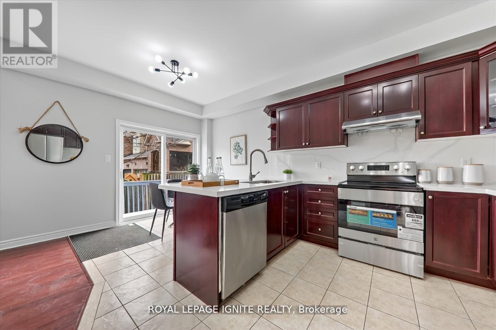 Main - 163 Seasons Drive, Toronto, ON - Indoor Photo Showing Kitchen