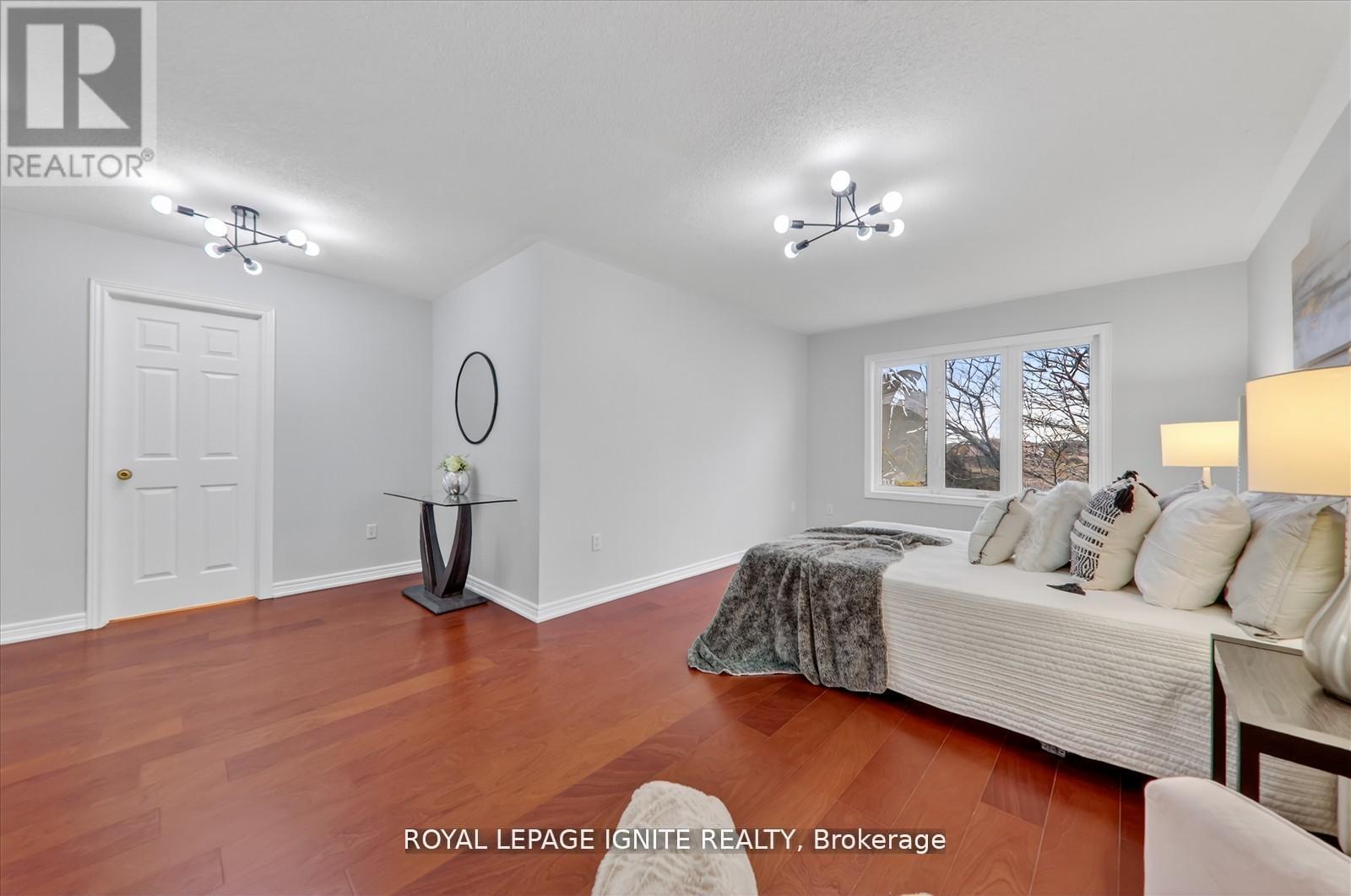 Main - 163 Seasons Drive, Toronto, ON - Indoor Photo Showing Bedroom