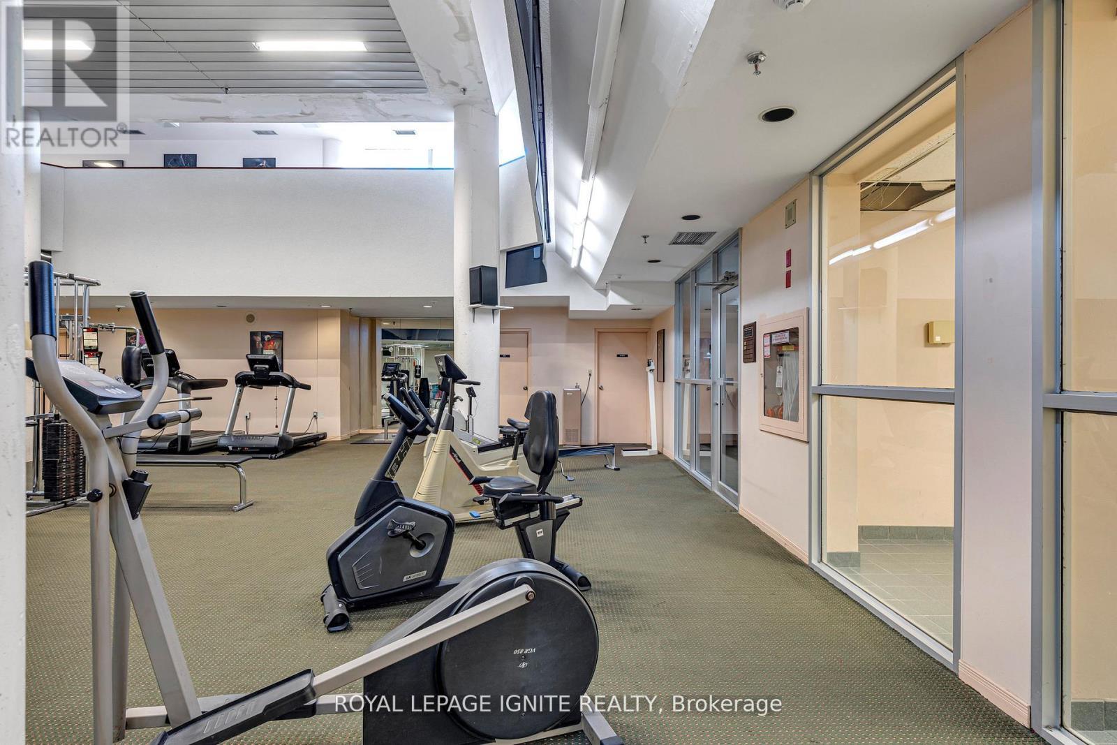 215 - 88 Alton Towers Circle, Toronto, ON - Indoor Photo Showing Gym Room