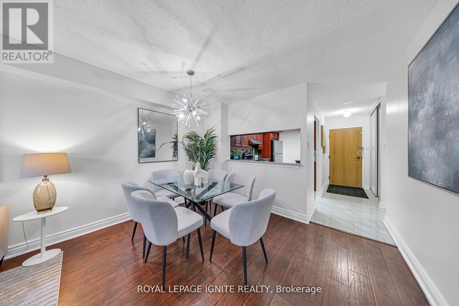 215 - 88 Alton Towers Circle, Toronto, ON - Indoor Photo Showing Dining Room