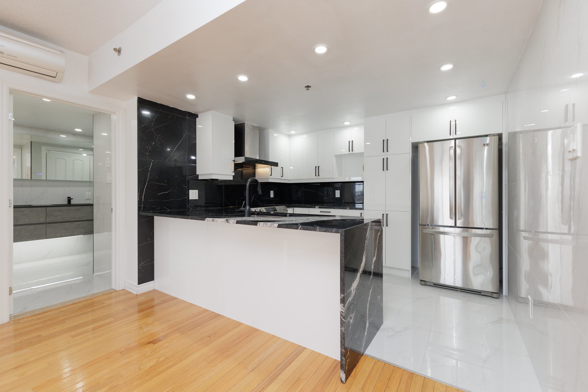 Kitchen - 301-6800 Boul. Henri-Bourassa O., Montréal (Saint-Laurent), QC - Indoor Photo Showing Kitchen