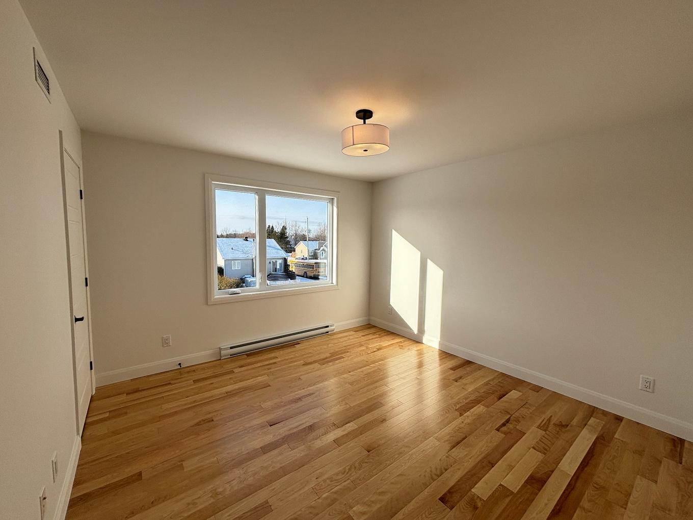Chambre à coucher - 563 D'Apollon, Saint-Gilles, QC - Indoor Photo Showing Other Room