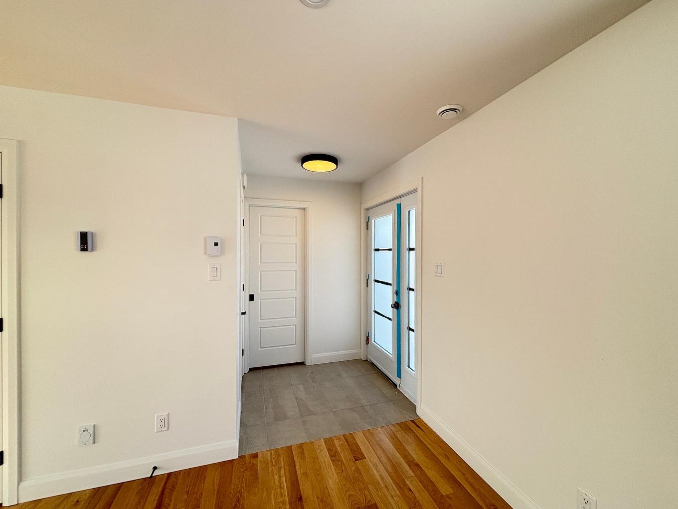 Hall d'entrée/Vestibule - 563 D'Apollon, Saint-Gilles, QC - Indoor Photo Showing Other Room