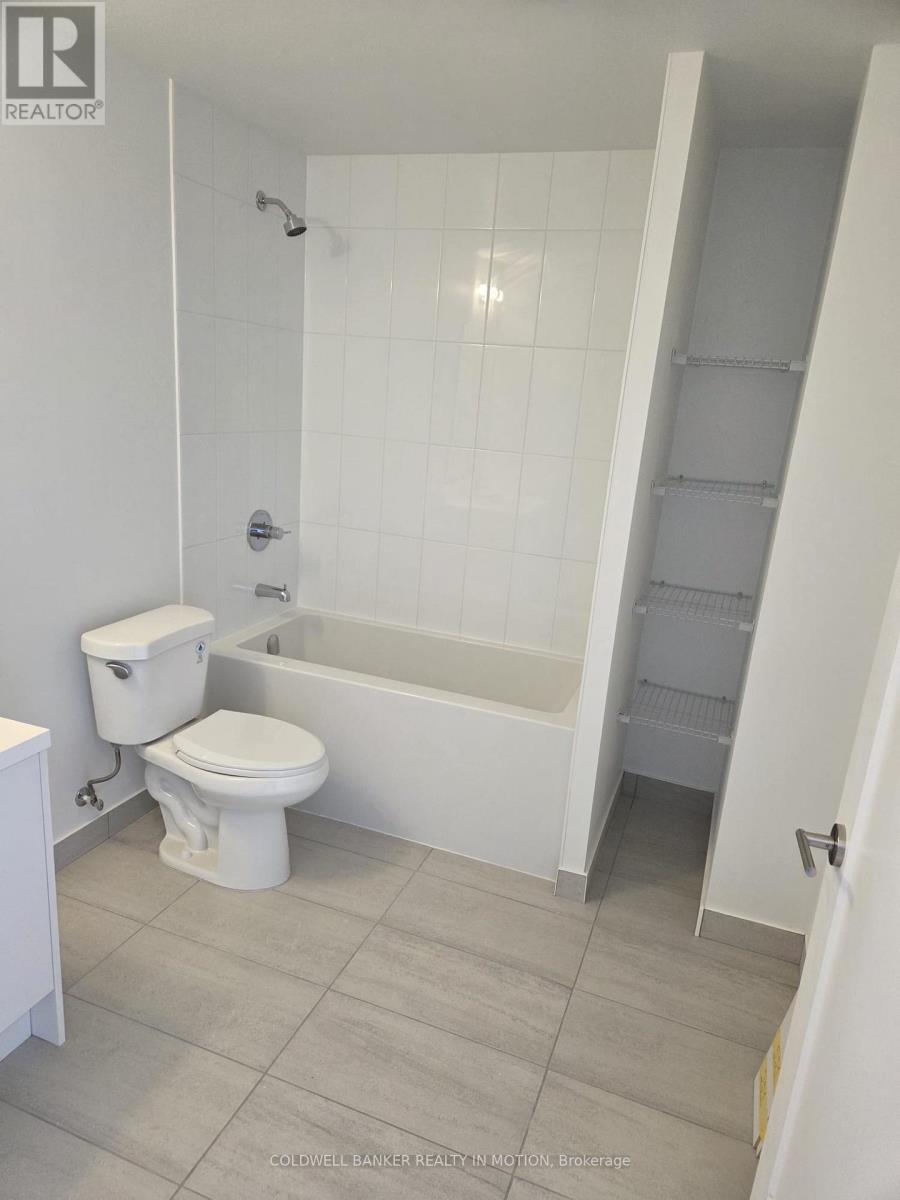 21 - 412 Silver Maple Road, Oakville, ON - Indoor Photo Showing Bathroom