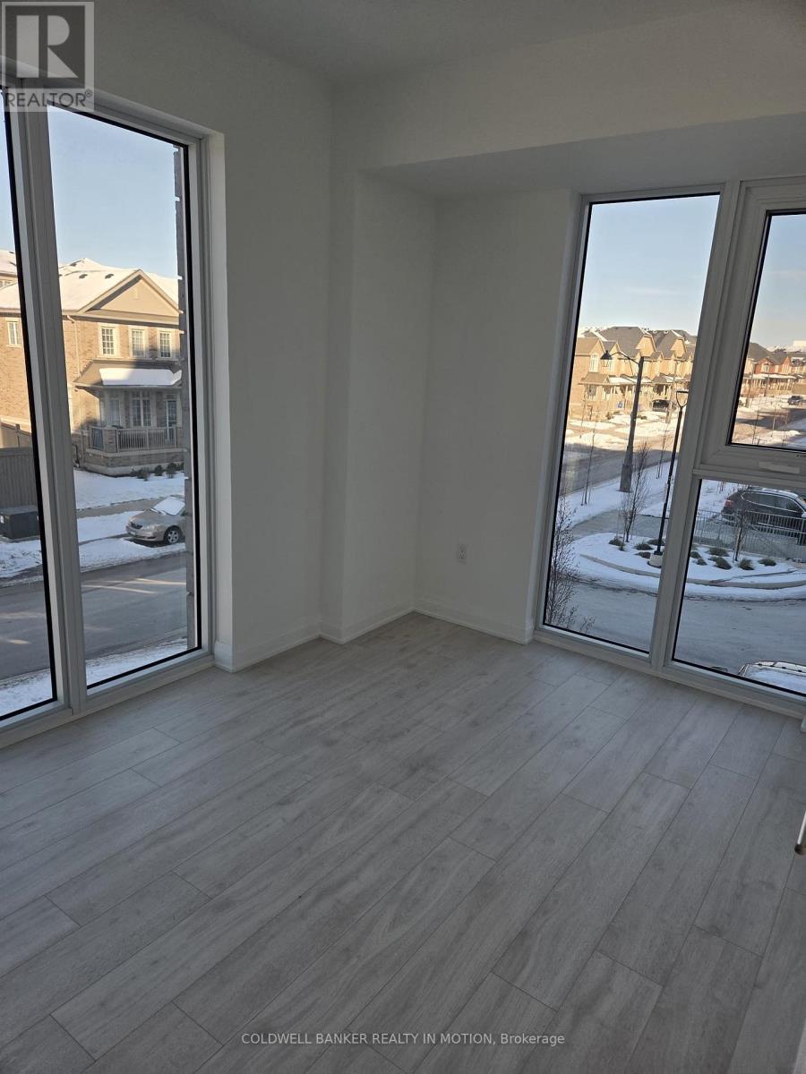 21 - 412 Silver Maple Road, Oakville, ON - Indoor Photo Showing Other Room