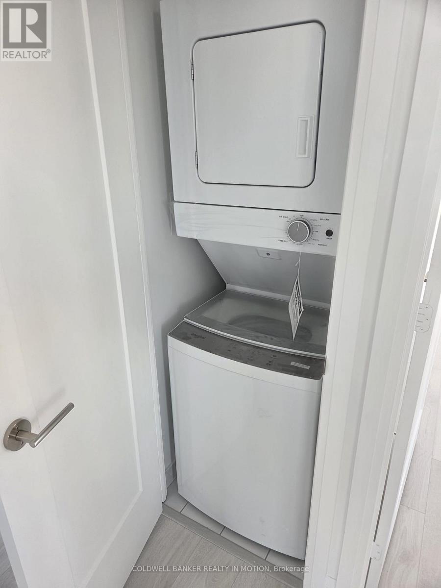 21 - 412 Silver Maple Road, Oakville, ON - Indoor Photo Showing Laundry Room