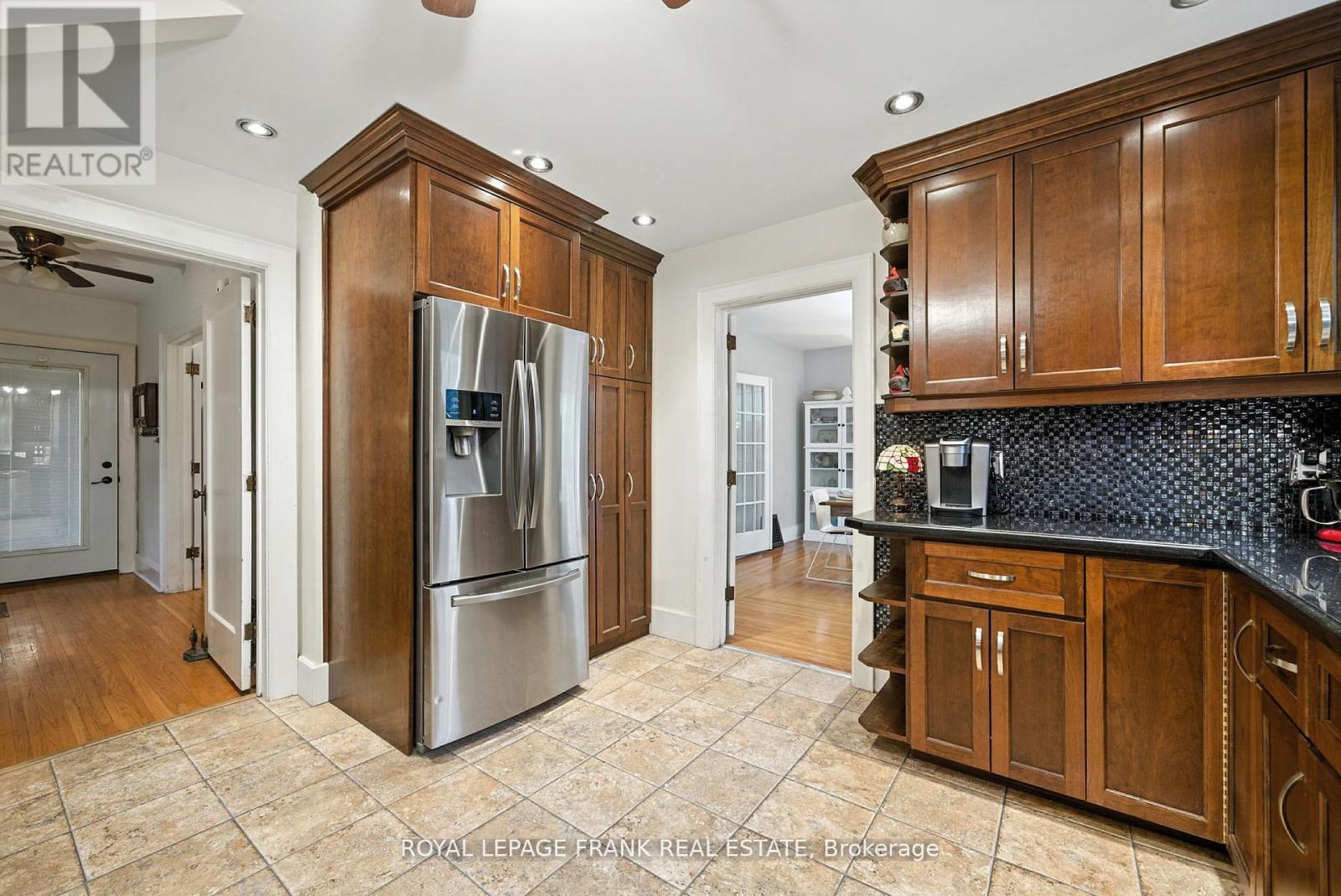402 Eldon Road, Kawartha Lakes (Little Britain), ON - Indoor Photo Showing Kitchen