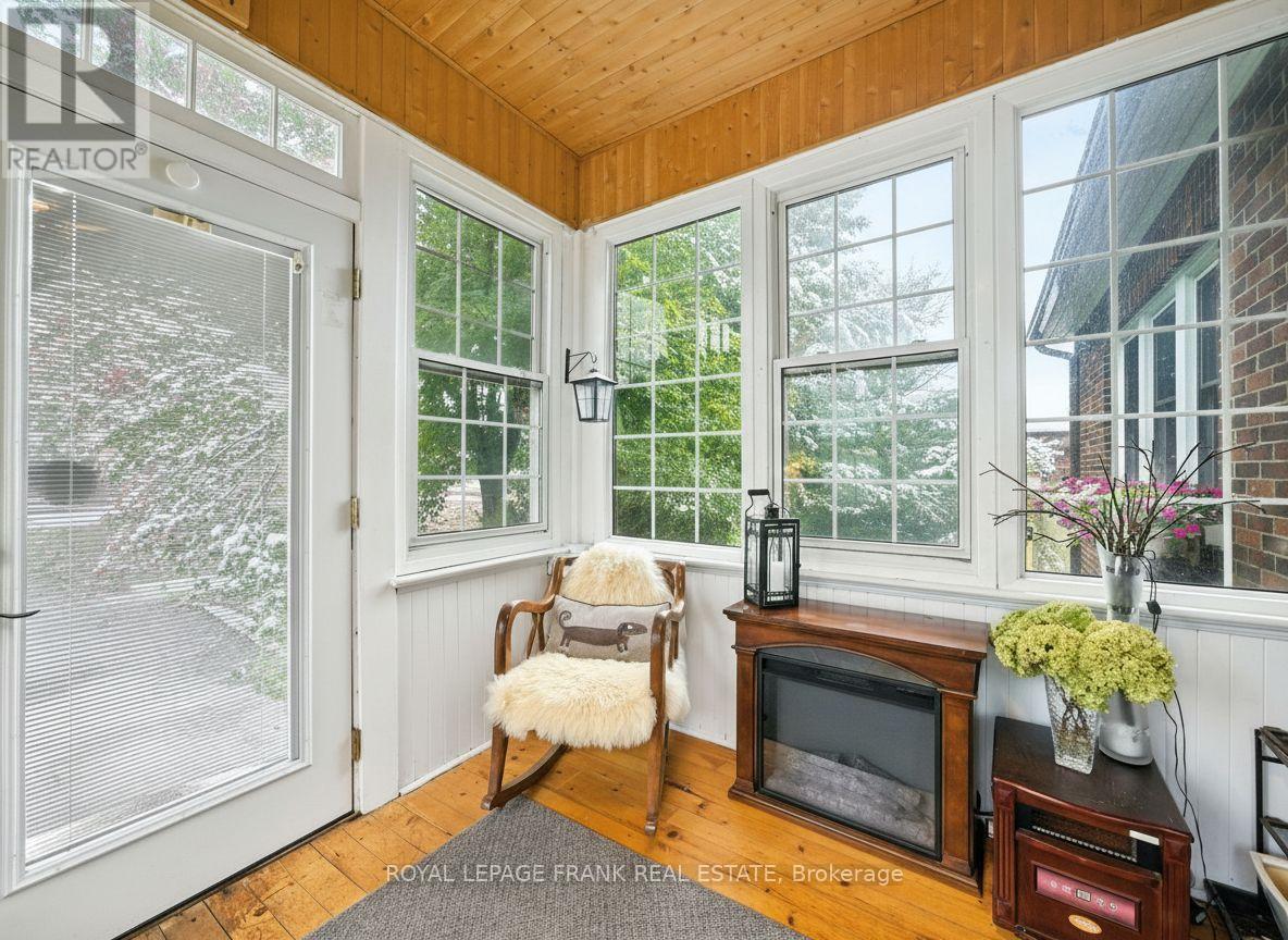 402 Eldon Road, Kawartha Lakes (Little Britain), ON - Indoor Photo Showing Other Room