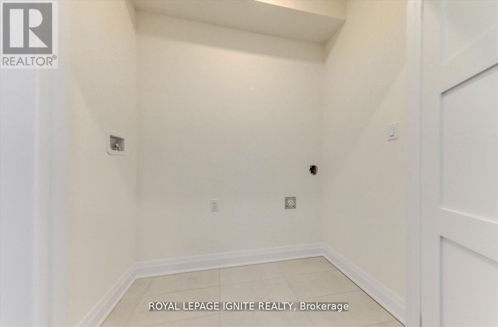 519 Hudson Crescent, Midland, ON - Indoor Photo Showing Other Room