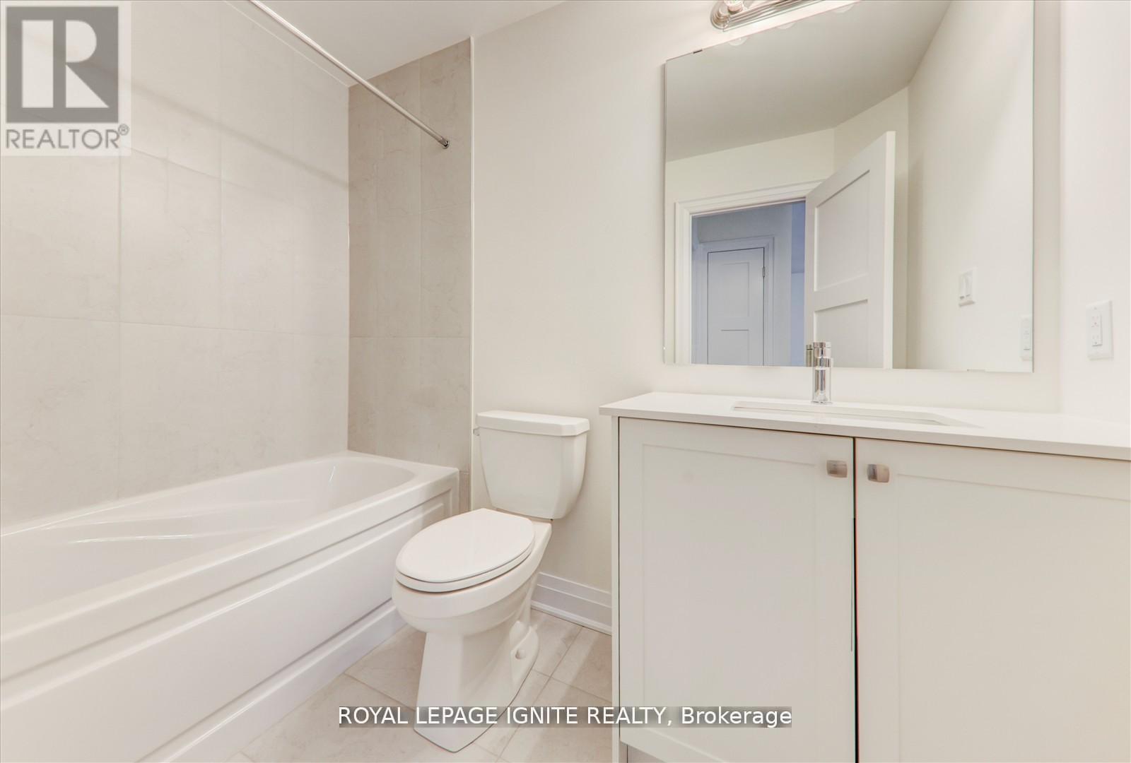 519 Hudson Crescent, Midland, ON - Indoor Photo Showing Bathroom