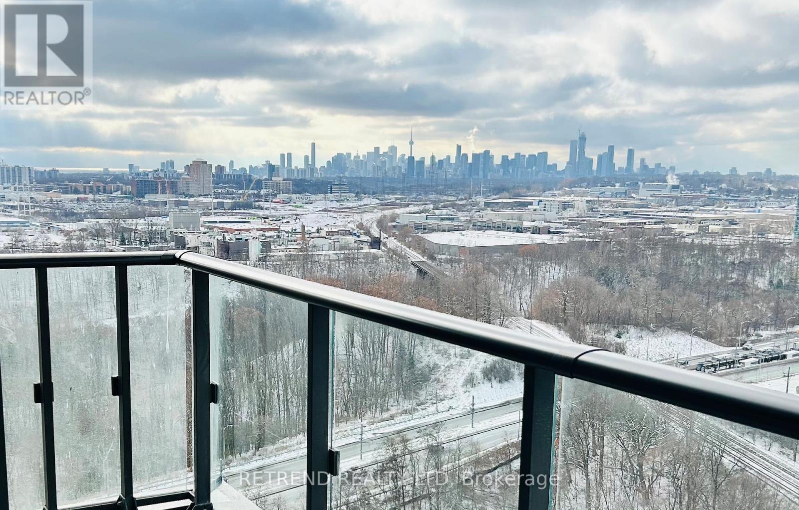 1914 - 1 Quarrington Lane, Toronto, ON - Outdoor With View