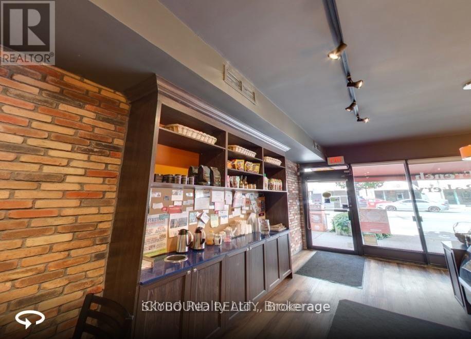 Retail And Upper - 627 Mount Pleasant Road, Toronto, ON