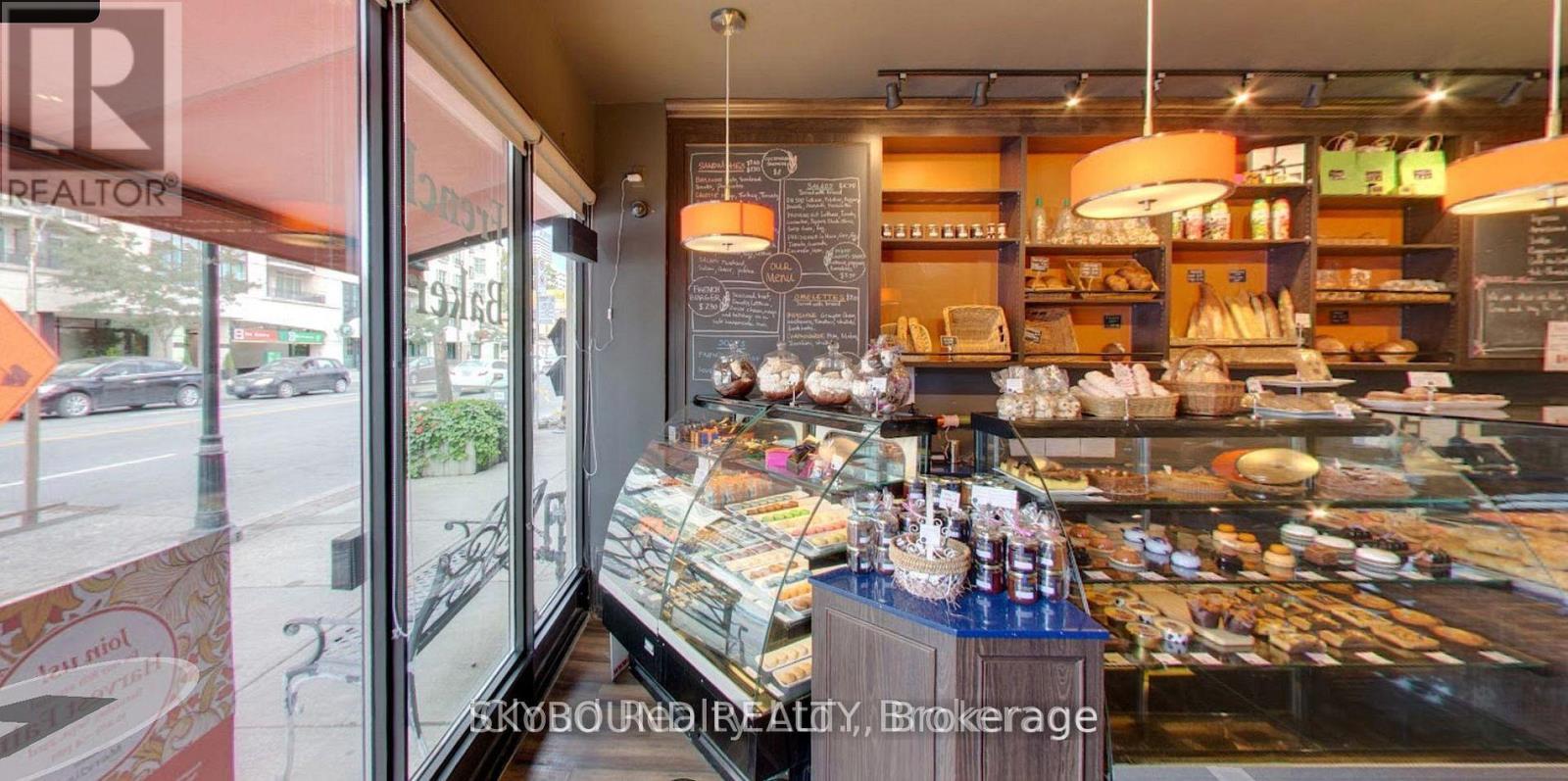 Retail And Upper - 627 Mount Pleasant Road, Toronto, ON