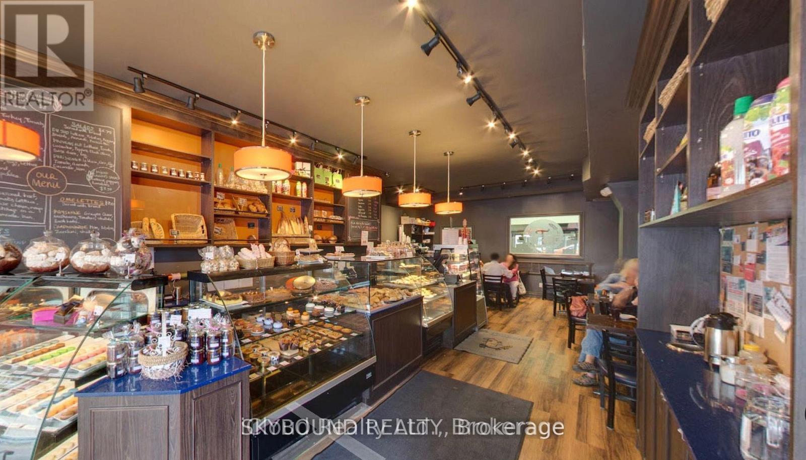 Retail And Upper - 627 Mount Pleasant Road, Toronto, ON