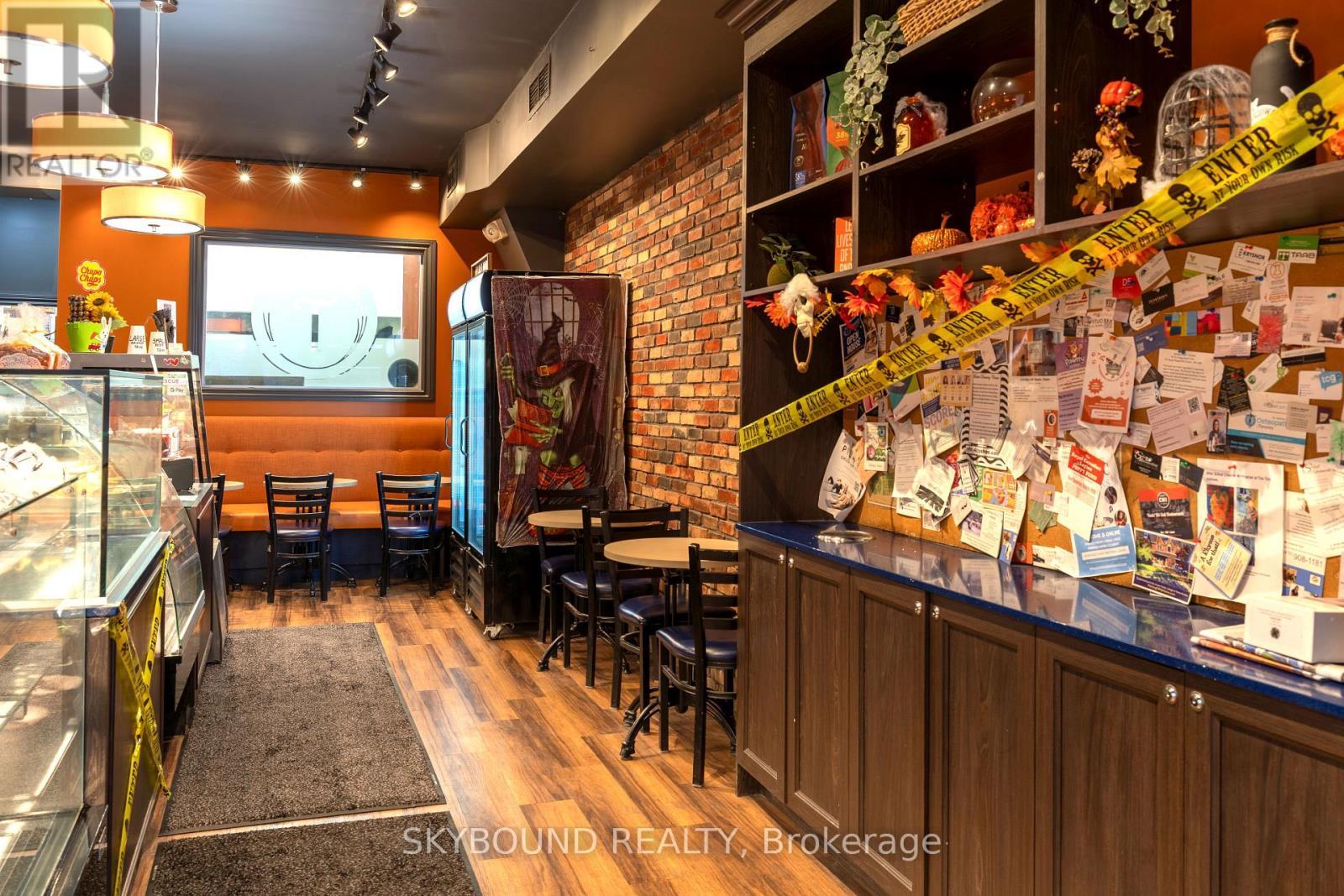 Retail And Upper - 627 Mount Pleasant Road, Toronto, ON