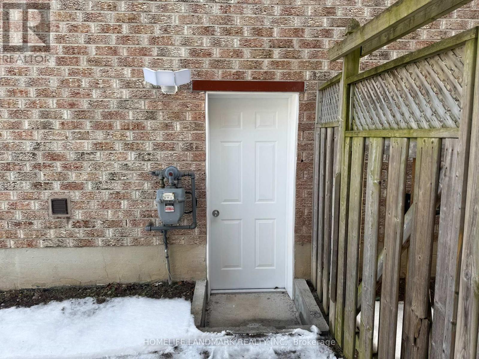 33 Silver Linden Drive, Richmond Hill, ON - Outdoor