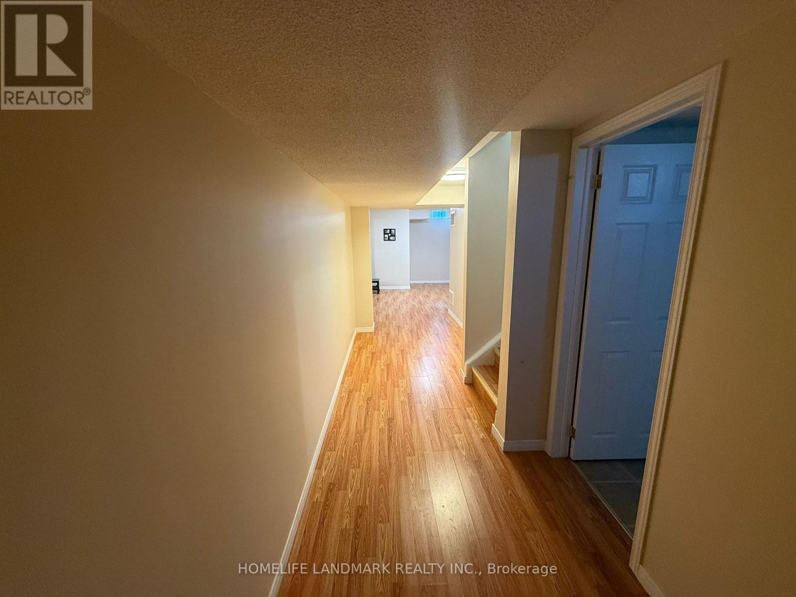 33 Silver Linden Drive, Richmond Hill, ON - Indoor Photo Showing Other Room
