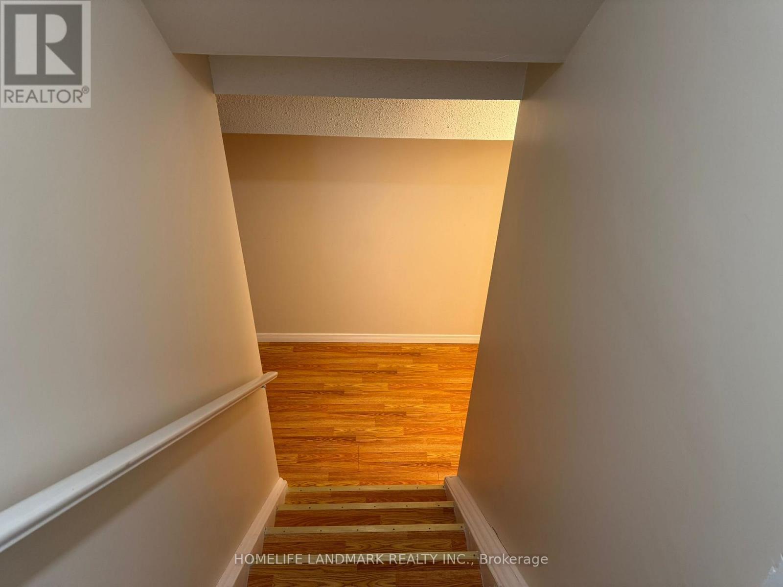 33 Silver Linden Drive, Richmond Hill, ON - Indoor Photo Showing Other Room