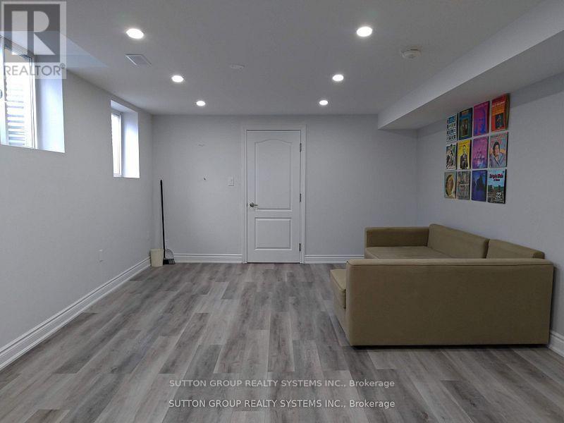 B 2 - 4297 Trailmaster Drive, Mississauga, ON - Indoor