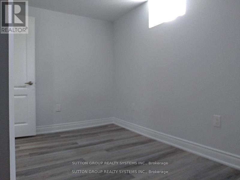 B 2 - 4297 Trailmaster Drive, Mississauga, ON - Indoor Photo Showing Other Room