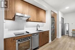 Warm Laminate w/Wood Grain Finish -