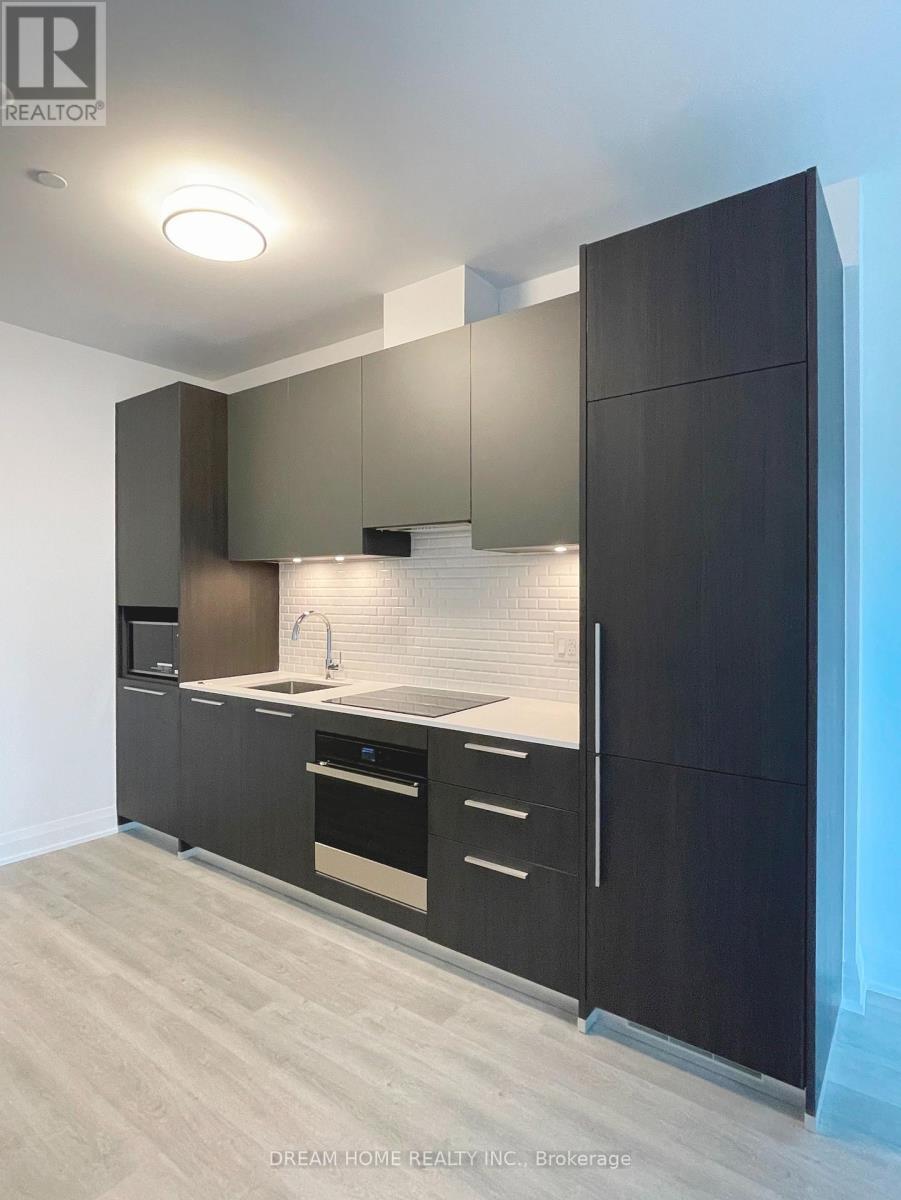 1502 - 65 Broadway Avenue, Toronto, ON - Indoor Photo Showing Kitchen With Upgraded Kitchen