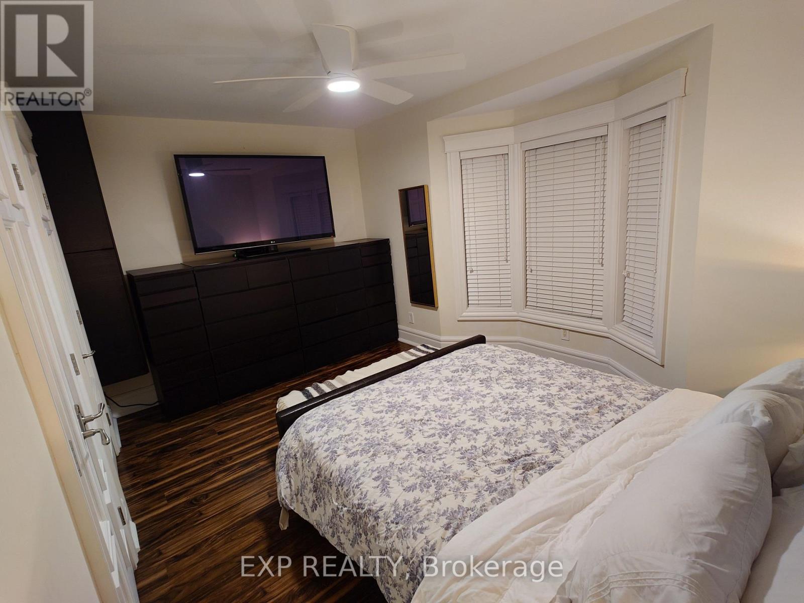 36 Talbot Street, Toronto, ON - Indoor Photo Showing Bedroom
