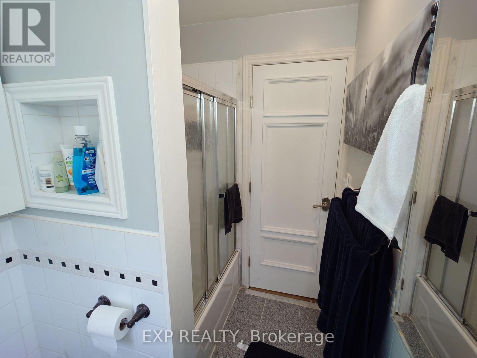 36 Talbot Street, Toronto, ON - Indoor