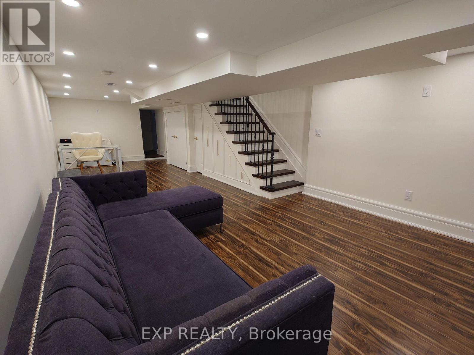 36 Talbot Street, Toronto, ON - Indoor