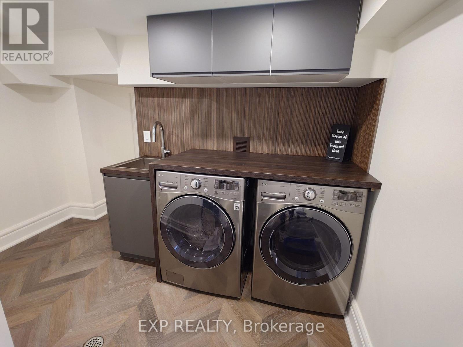 36 Talbot Street, Toronto, ON - Indoor Photo Showing Laundry Room