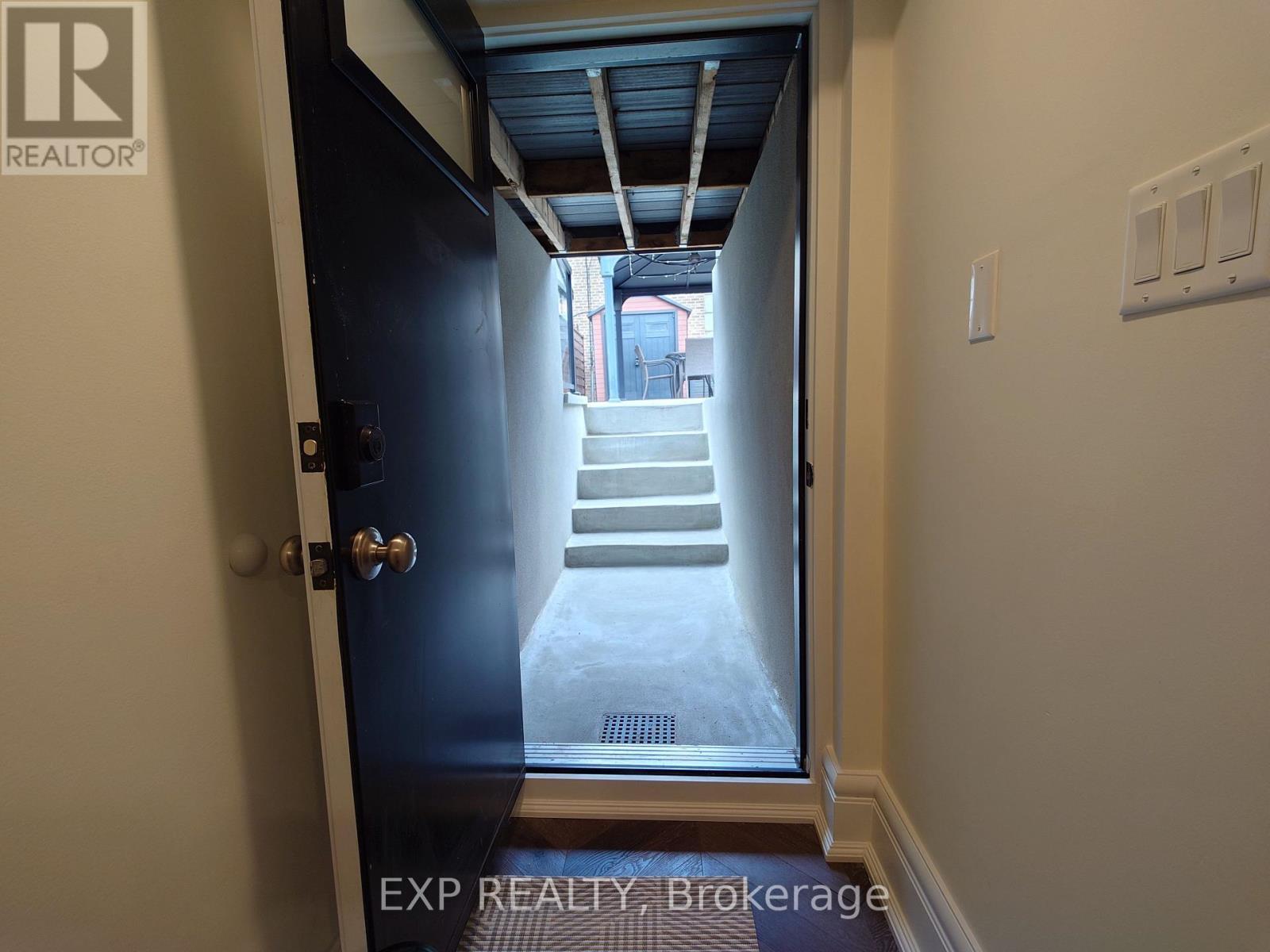 36 Talbot Street, Toronto, ON - Indoor Photo Showing Other Room