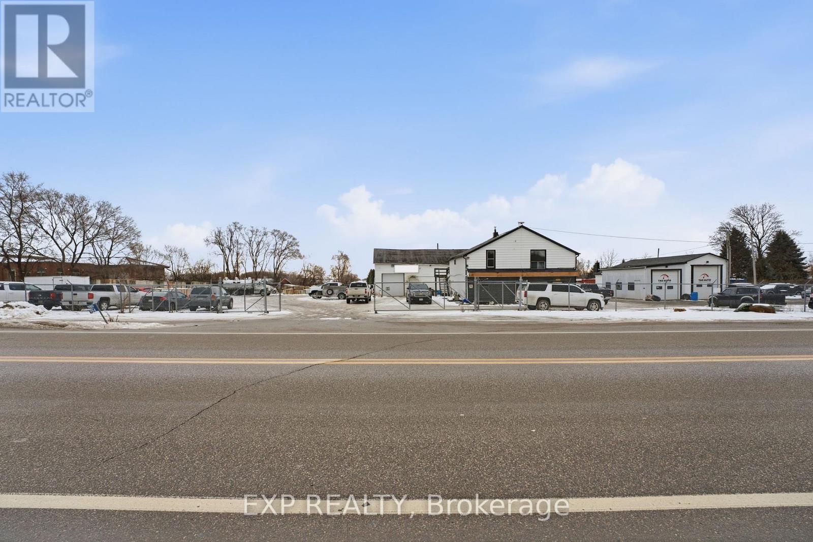 980 & 984 Colborne Street W, Brant, ON