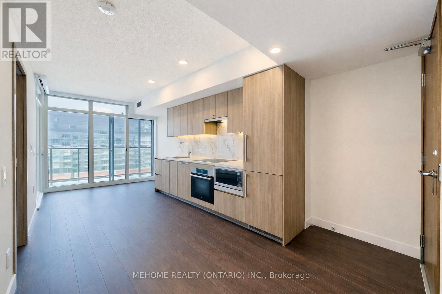 1712 - 3 Concord Cityplace Way, Toronto, ON - Indoor