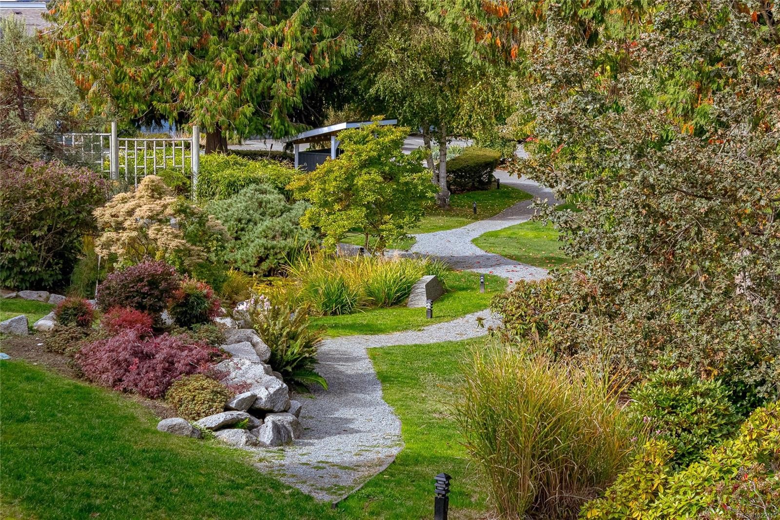 734-1600 Stroulger Rd, Nanoose Bay, BC - Outdoor