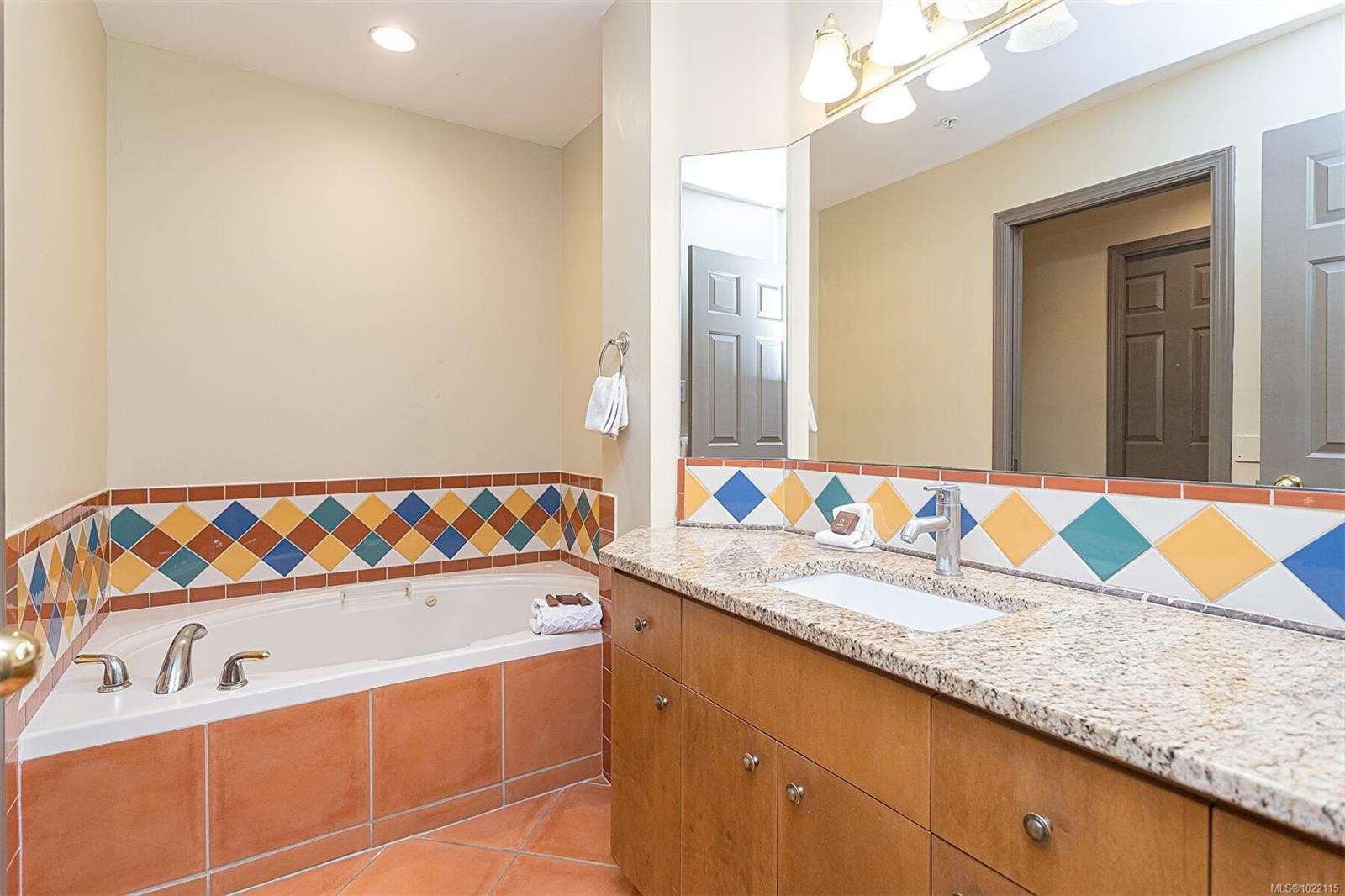 734-1600 Stroulger Rd, Nanoose Bay, BC - Indoor Photo Showing Bathroom