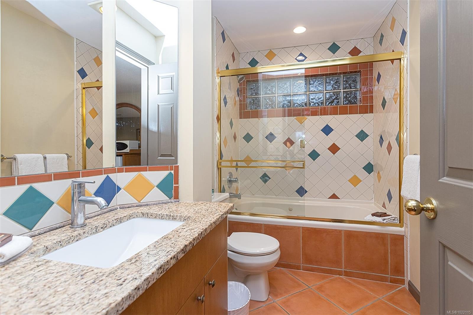 734-1600 Stroulger Rd, Nanoose Bay, BC - Indoor Photo Showing Bathroom