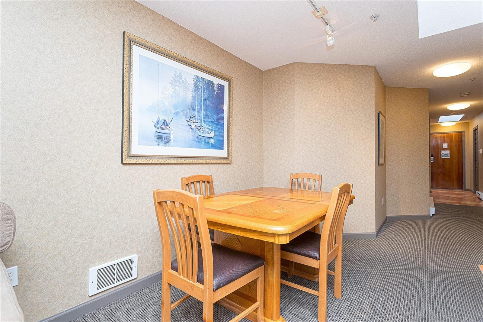 734-1600 Stroulger Rd, Nanoose Bay, BC - Indoor Photo Showing Dining Room