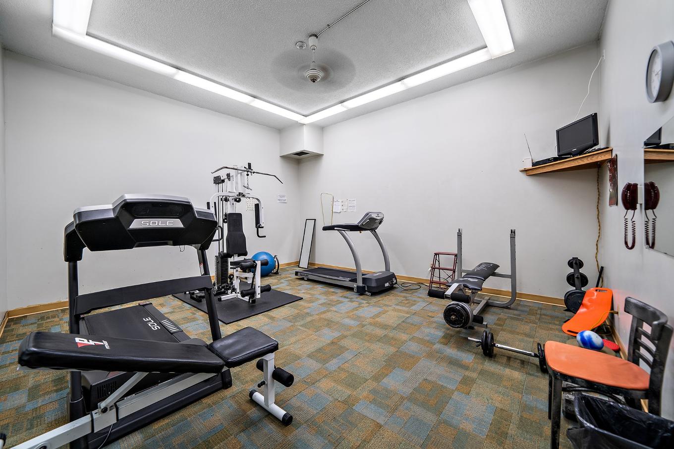 Exercise room - 606-1500 Rue Todd, Montréal (Saint-Laurent), QC - Indoor Photo Showing Gym Room